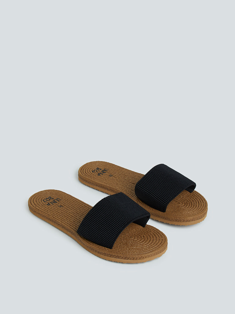 LUNA BLU Black Ribbed-Patterned Slides